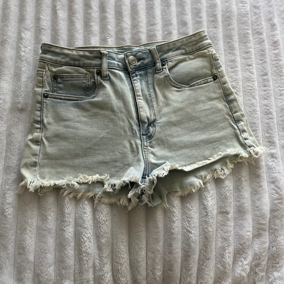 AE Next Level Super High Waisted Denim blue light wash Shortie Short Size 6 - Picture 1 of 8